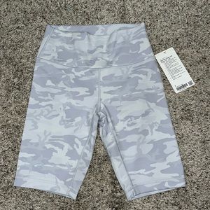 LULULEMON WUNDER UNDER BIKER SHORTS 🤍